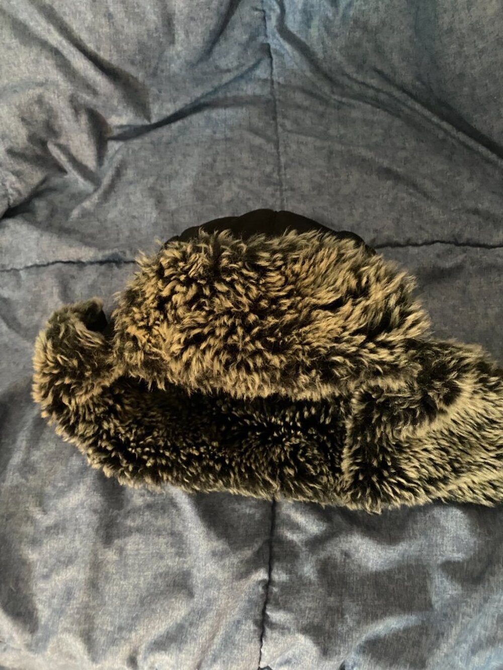 Trapper hat - Picture 2 of 2